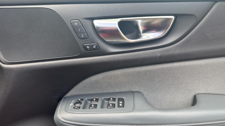 Volvo V60 2.0 B3P R DESIGN 5dr Auto Petrol Estate